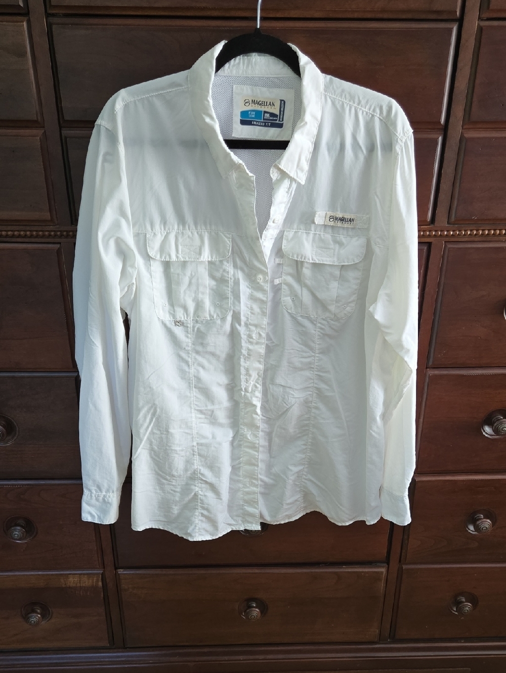 Women's Magellan Outdoors Button Down Shirt Size 2XL. White . Like new!